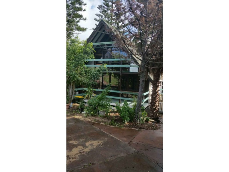 24 Hilda Road, Waikiki WA 6169