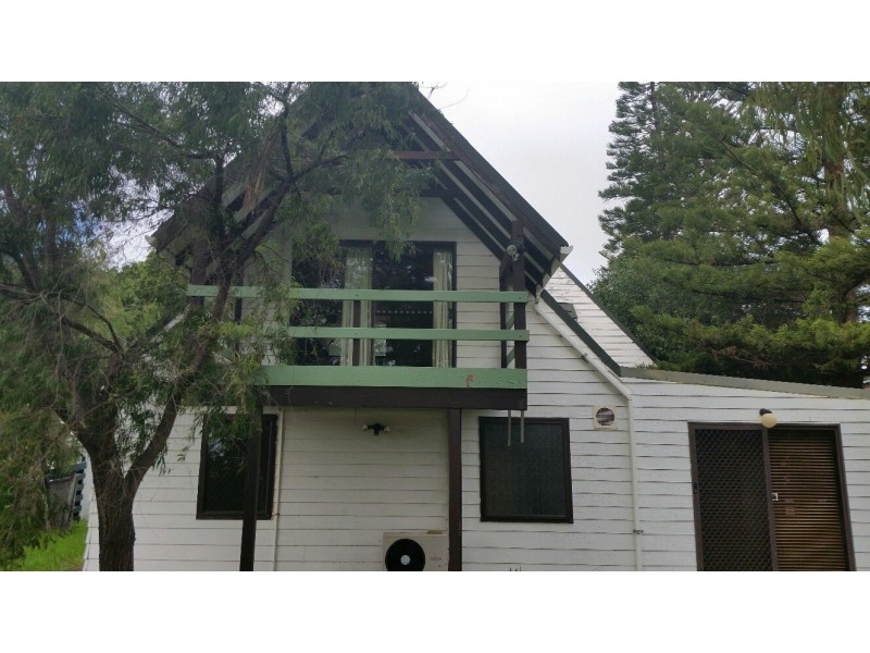 24 Hilda Road, Waikiki WA 6169