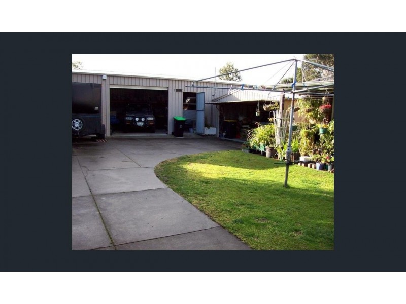 44 Nicholas Grove, Heatherton VIC 3202