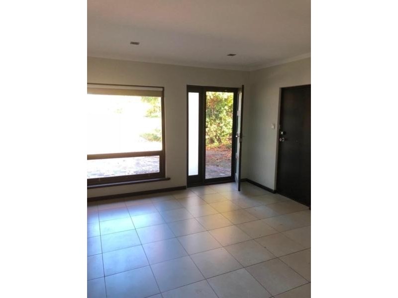 25A Loyola Way, Attadale WA 6156