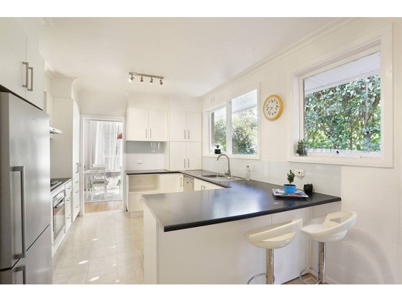 11 Eamon Drive, Viewbank VIC 3084