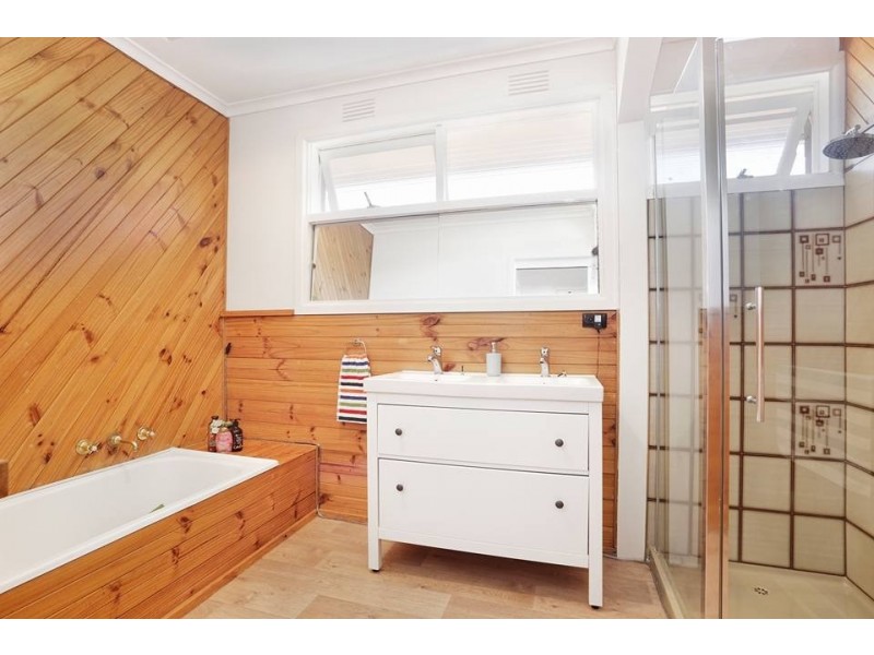 11 Eamon Drive, Viewbank VIC 3084