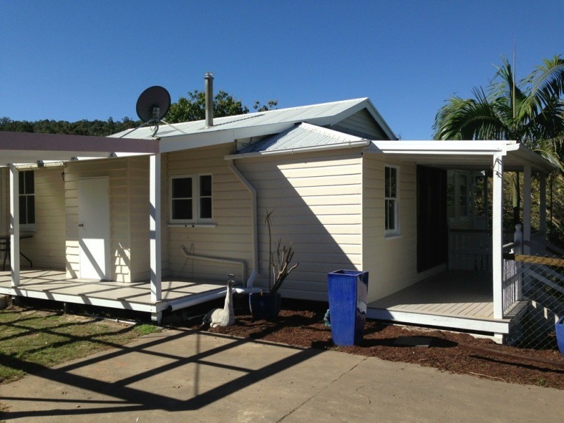 234A Savages Rd, Brookfield QLD 4069