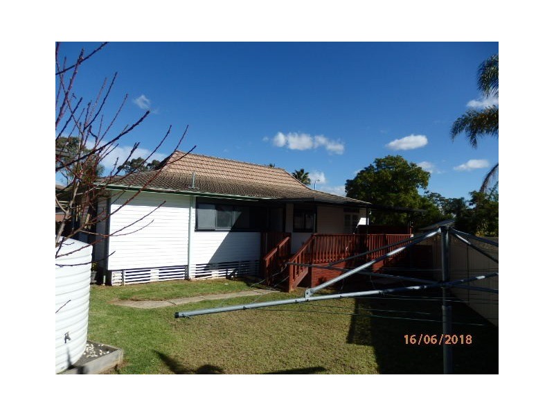 3 Gossamer, Macquarie Fields NSW 2564