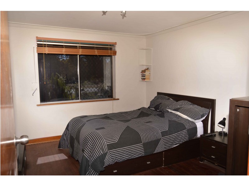 35 Cumberland Road, Forrestfield WA 6058