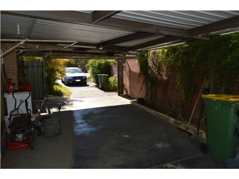 35 Cumberland Road, Forrestfield WA 6058