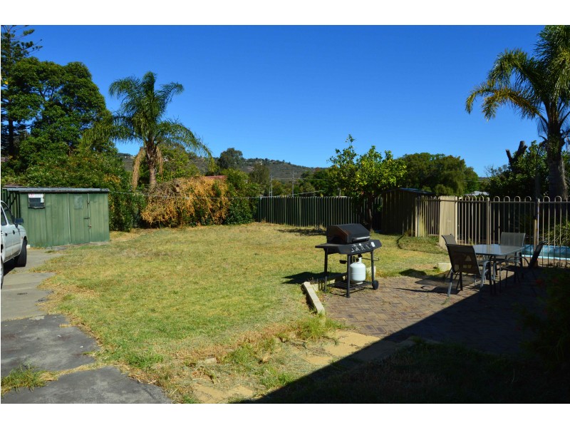 35 Cumberland Road, Forrestfield WA 6058