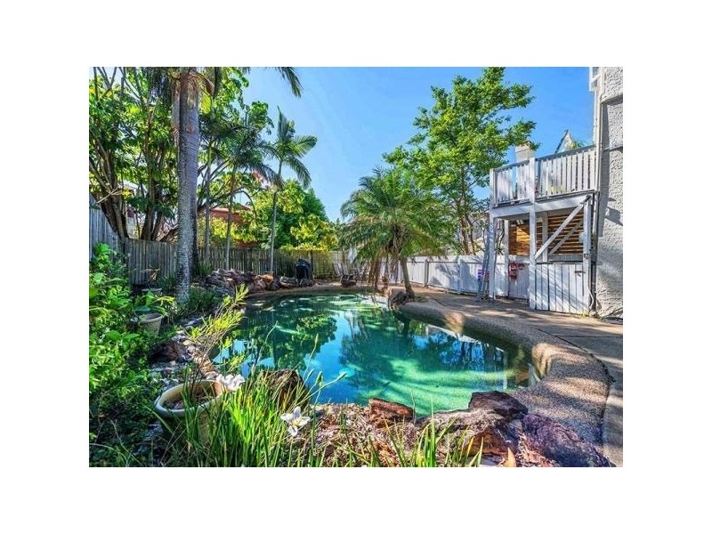 2/29 Barker Street, New Farm QLD 4005