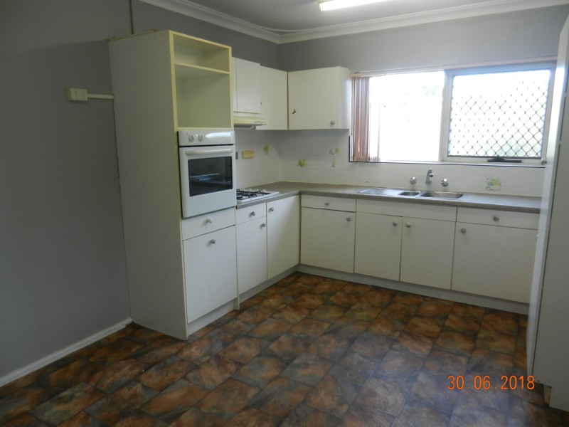 34 Lindy Way, Camillo WA 6111