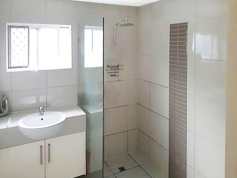 9 Melaleuca Street, Manunda QLD 4870