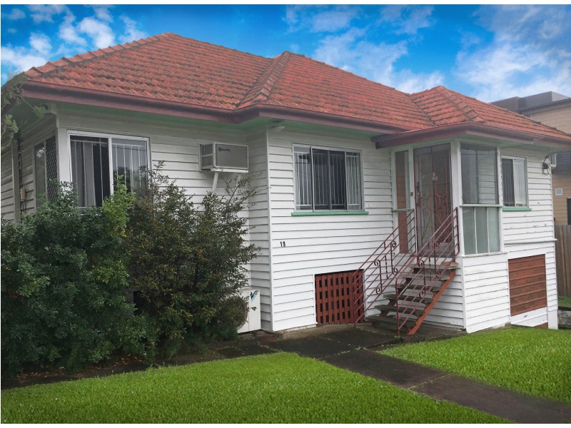 19 Dinmore Street, Moorooka QLD 4105