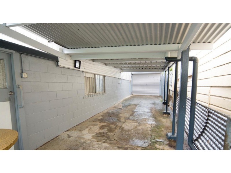 27 Baynes Street, Highgate Hill QLD 4101