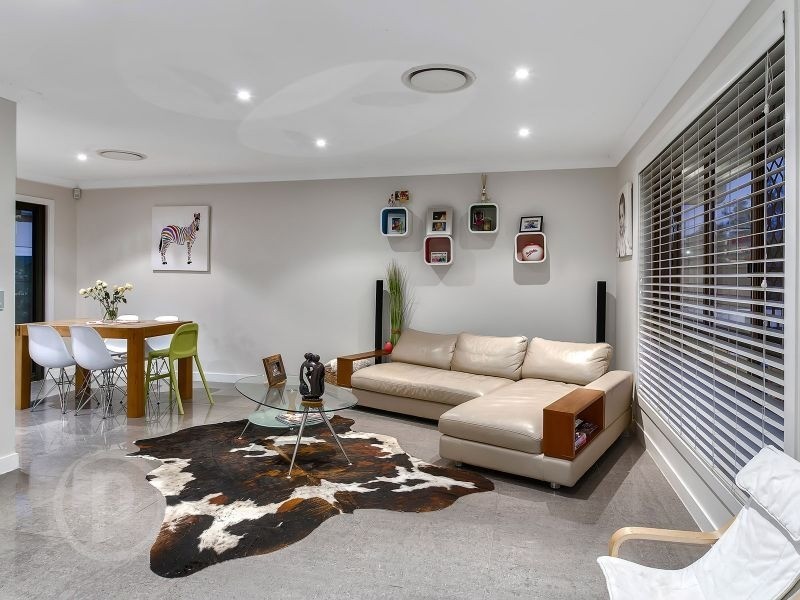 42 Deniven Street, Corinda QLD 4075