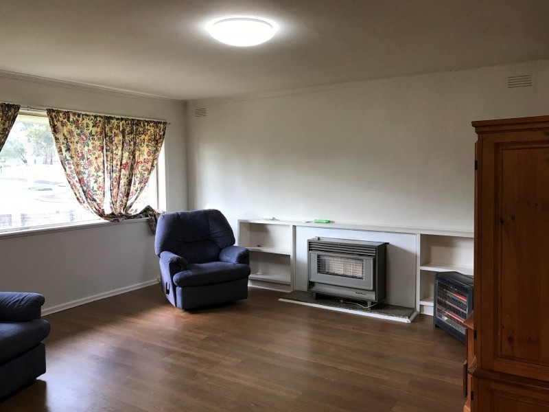 16 Leeds Street, Doncaster East VIC 3109