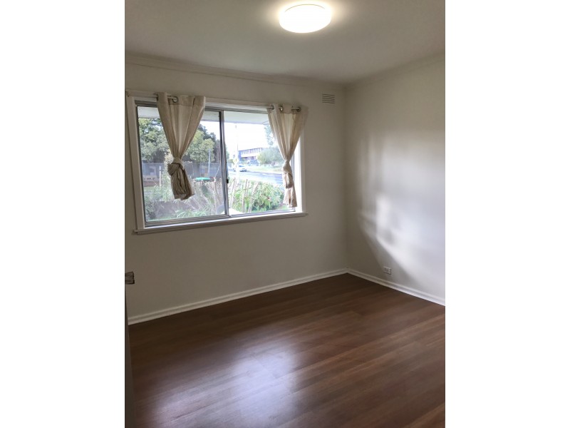 16 Leeds Street, Doncaster East VIC 3109