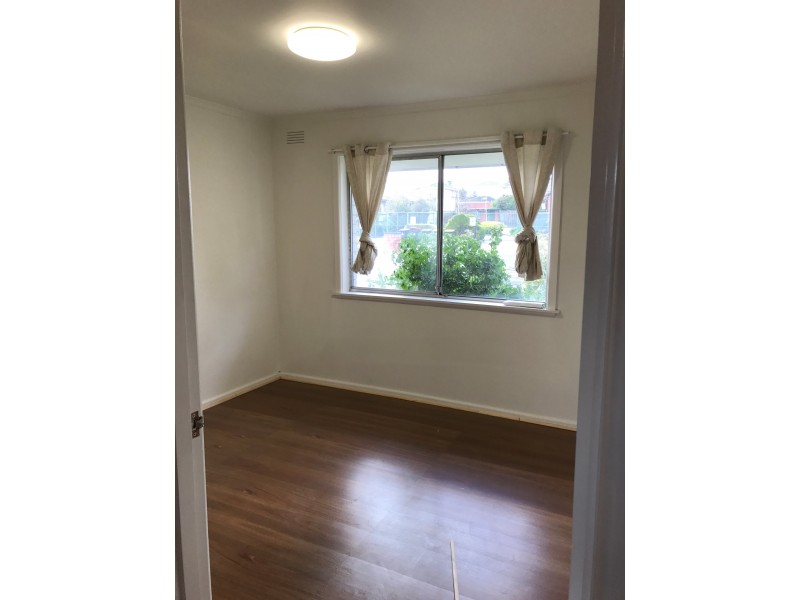 16 Leeds Street, Doncaster East VIC 3109