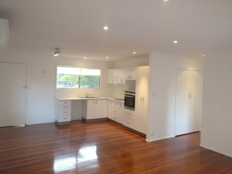 21 Tombondan Crescent, Ferny Hills QLD 4055