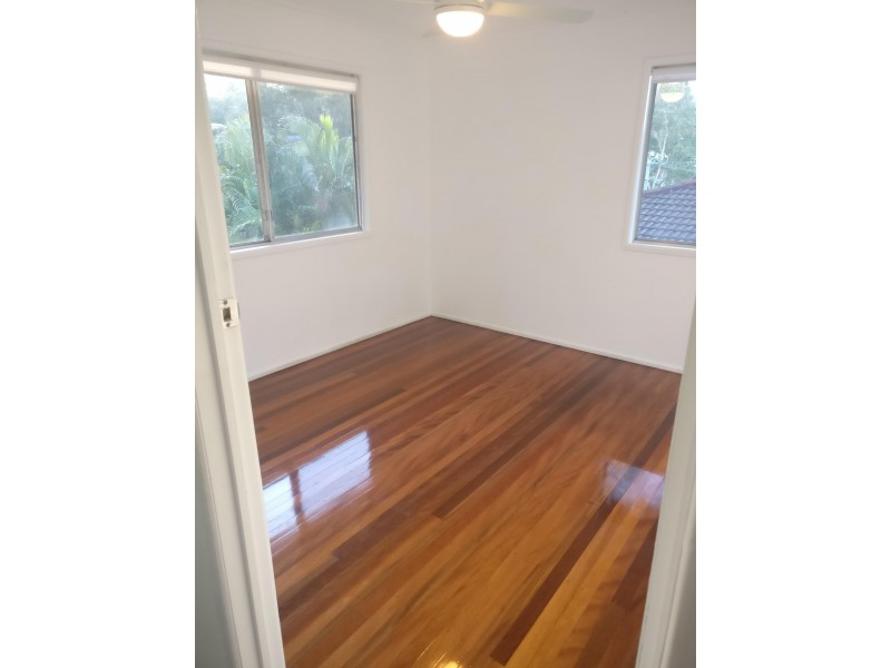 21 Tombondan Crescent, Ferny Hills QLD 4055