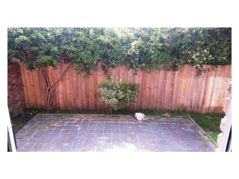 2/38 Topham Street, Rose Bay TAS 7015