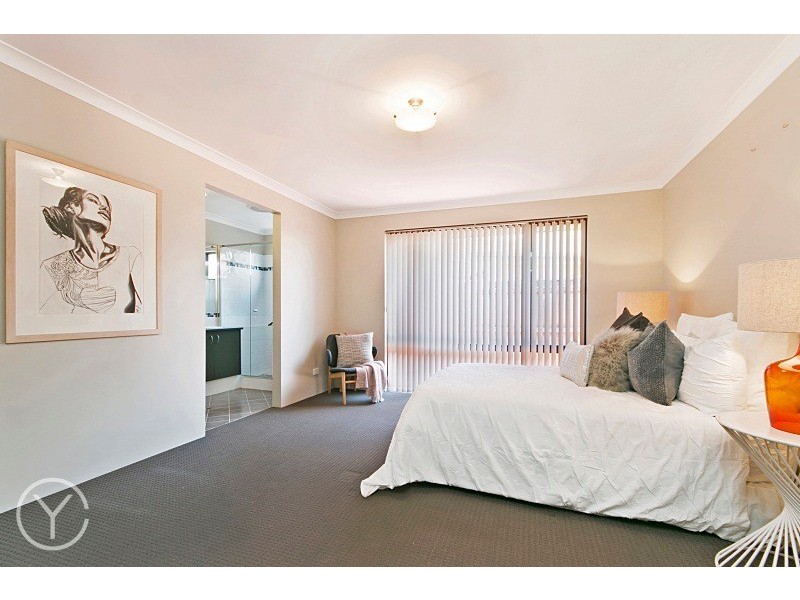 21 Tectona Way, Halls Head WA 6210