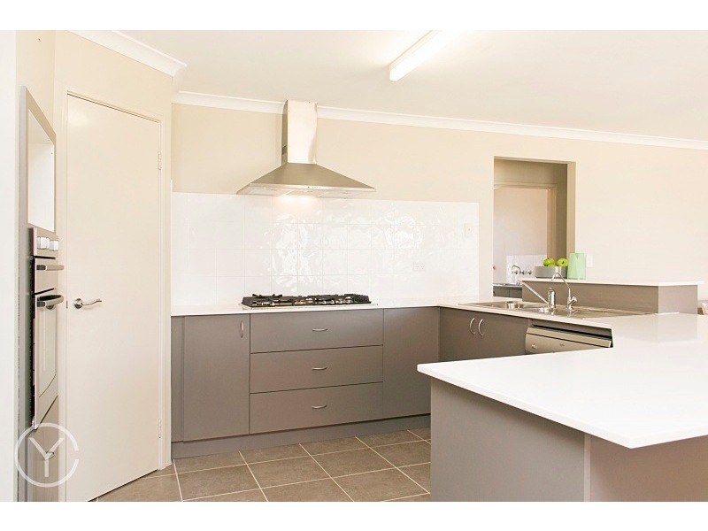 21 Tectona Way, Halls Head WA 6210