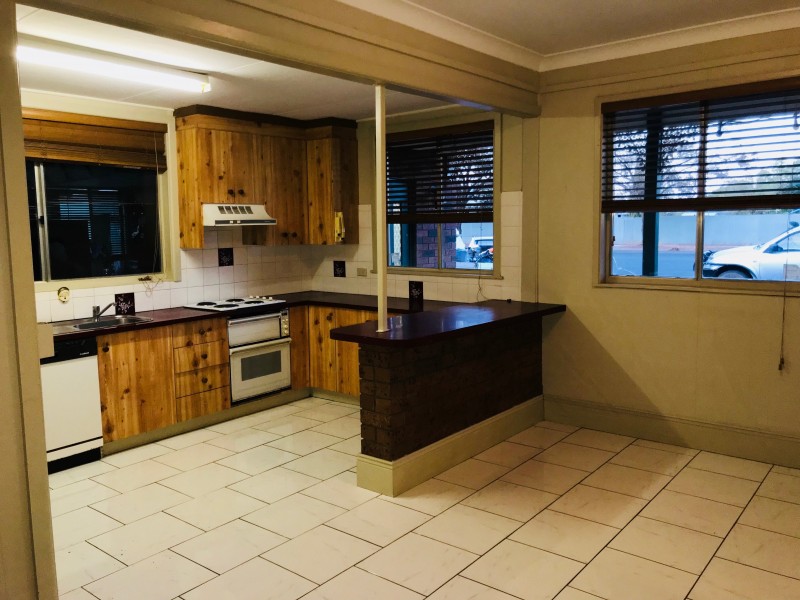 6 Anderson Street, Tullamore NSW 2874
