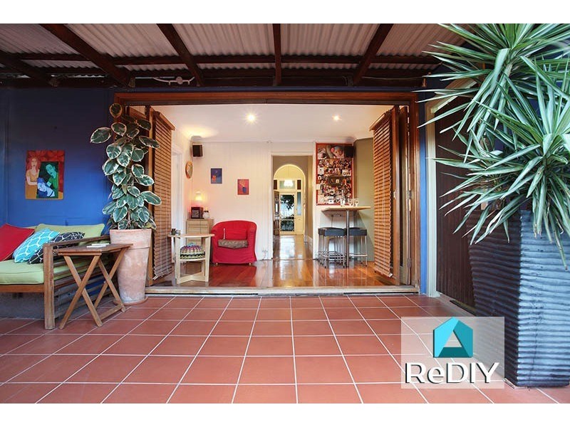 85 Adrian Street, Palmyra WA 6157
