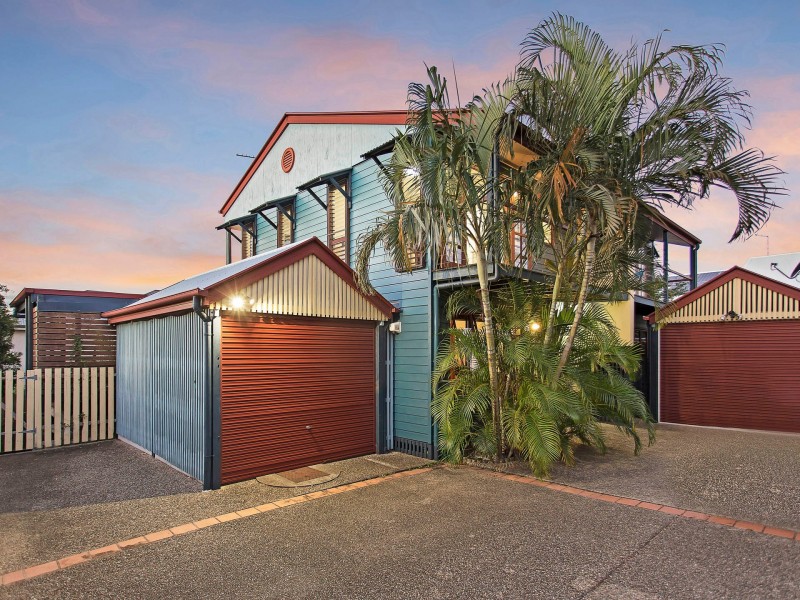 1/18 Brassey Street, Fairfield QLD 4103