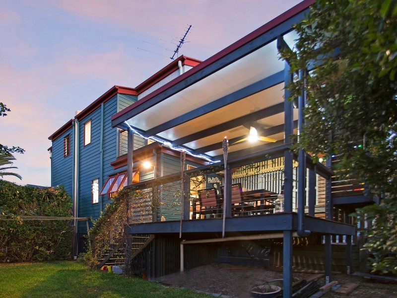 1/18 Brassey Street, Fairfield QLD 4103