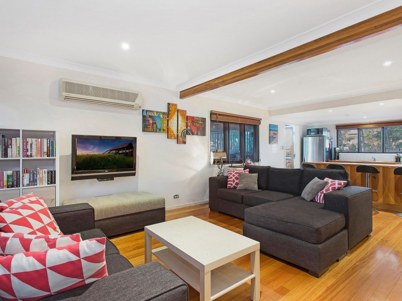 1/18 Brassey Street, Fairfield QLD 4103