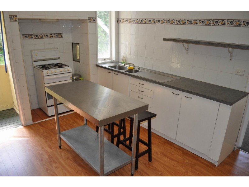 282 Bennetts Road, Norman Park QLD 4170