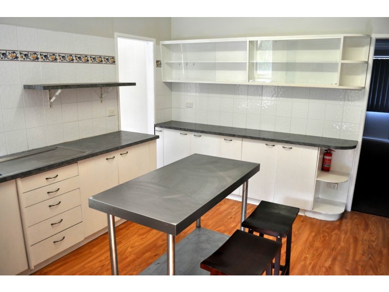 282 Bennetts Road, Norman Park QLD 4170