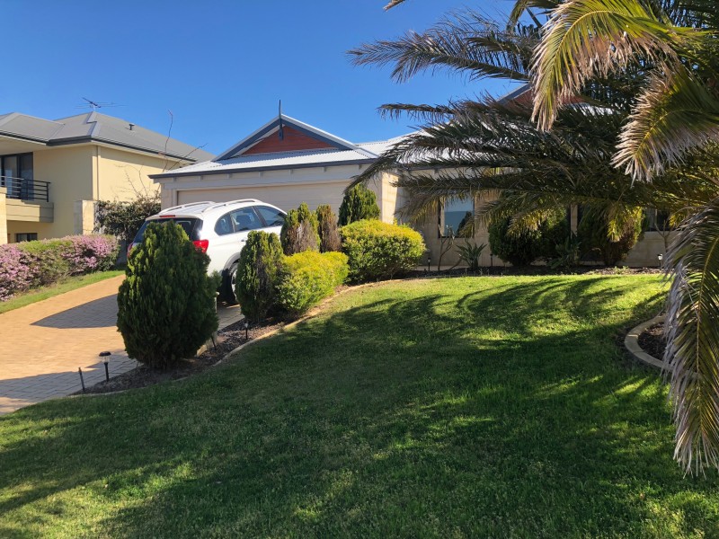 11 Bounty Way, Mindarie WA 6030