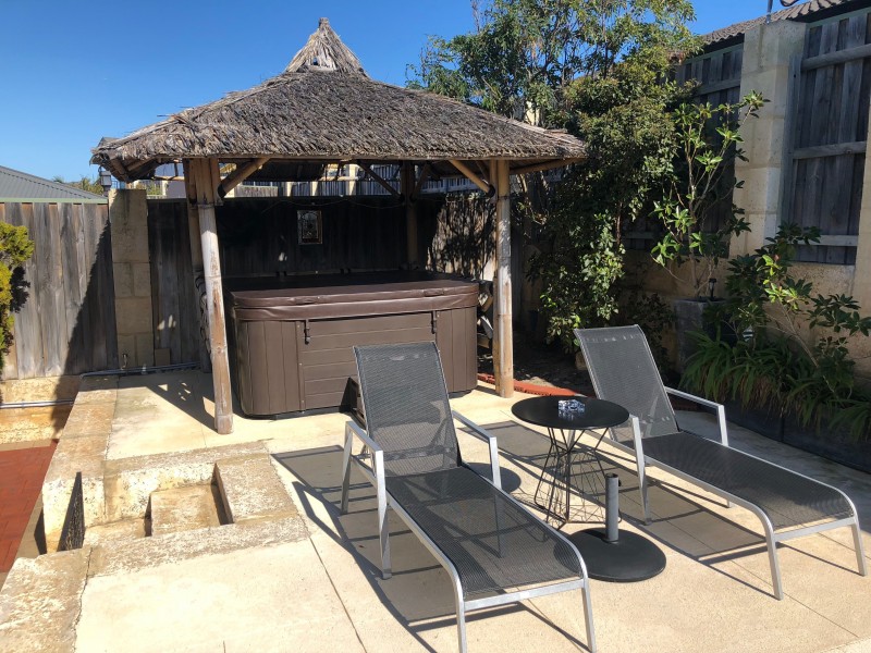 11 Bounty Way, Mindarie WA 6030