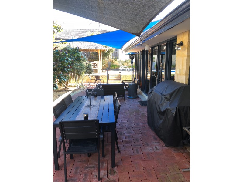 11 Bounty Way, Mindarie WA 6030