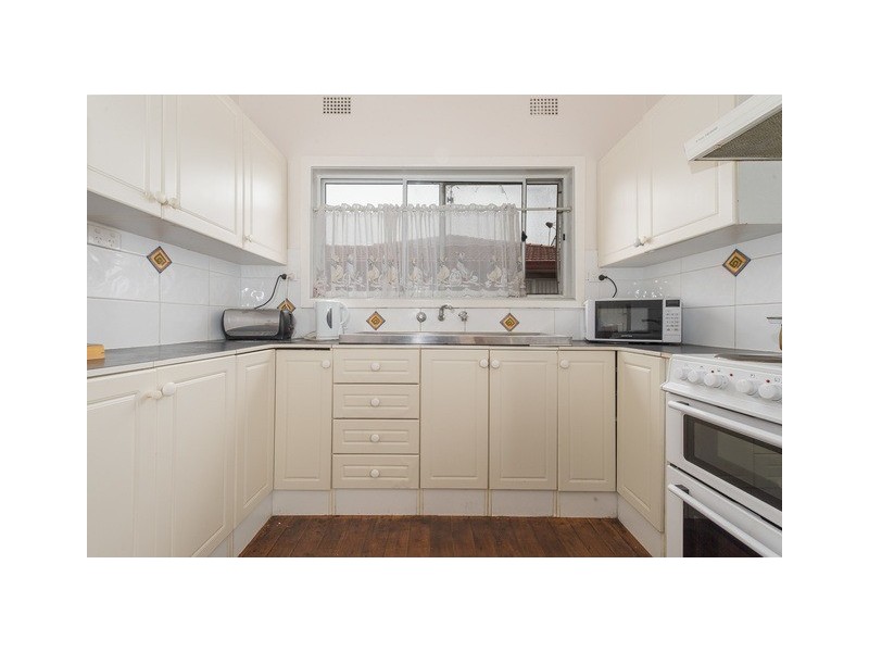 AU17 Newcastle Street, Cringila NSW 2502