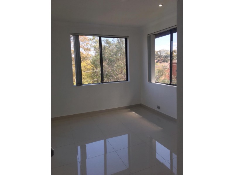5/33 Sir Joseph Banks Street, Bankstown NSW 2200