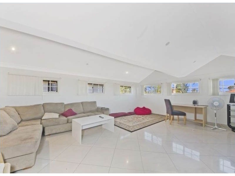 6 Kay Street, Old Guildford NSW 2161