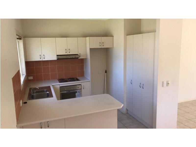 92 Wild Duck Drive, Mermaid Waters QLD 4218
