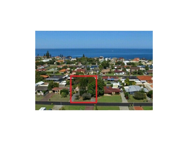 19 Seacrest Street, Safety Bay WA 6169