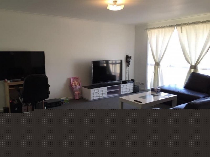 30/30 Deer Street, Deer Park VIC 3023