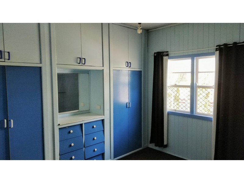 2 Betty Street, Newtown QLD 4350