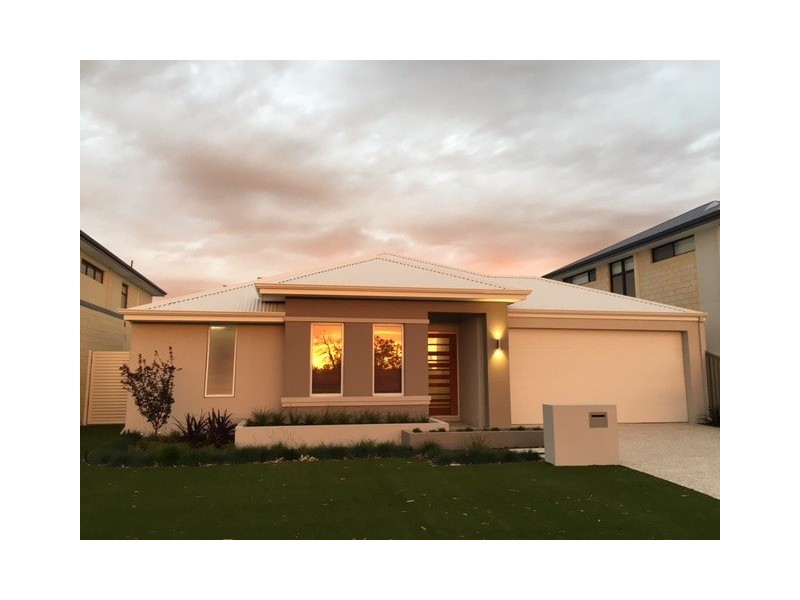 36 Delaronde Drive, Success WA 6164