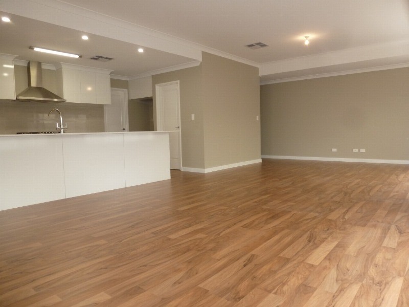 36 Delaronde Drive, Success WA 6164