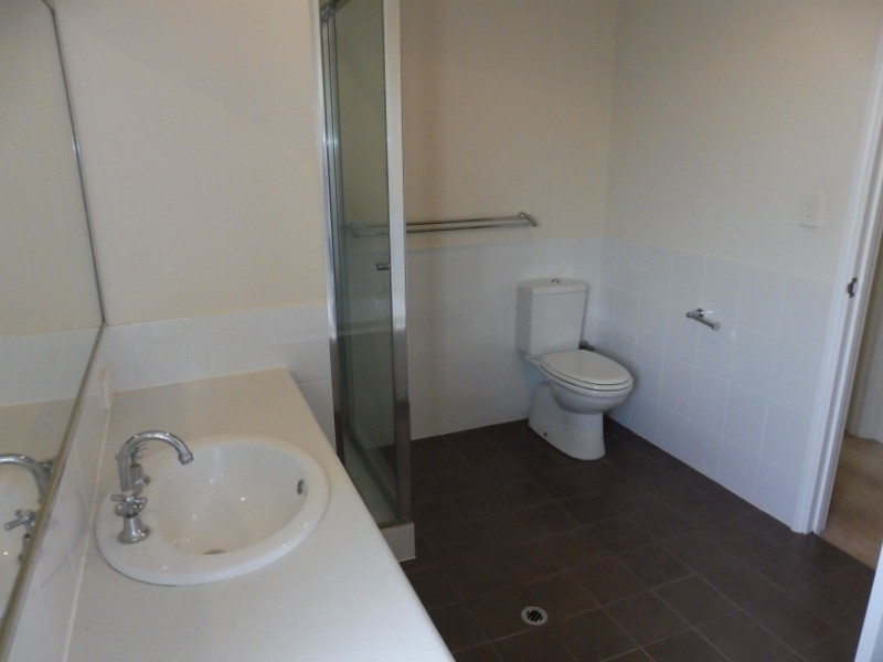 8 Forster Avenue, Lathlain WA 6100