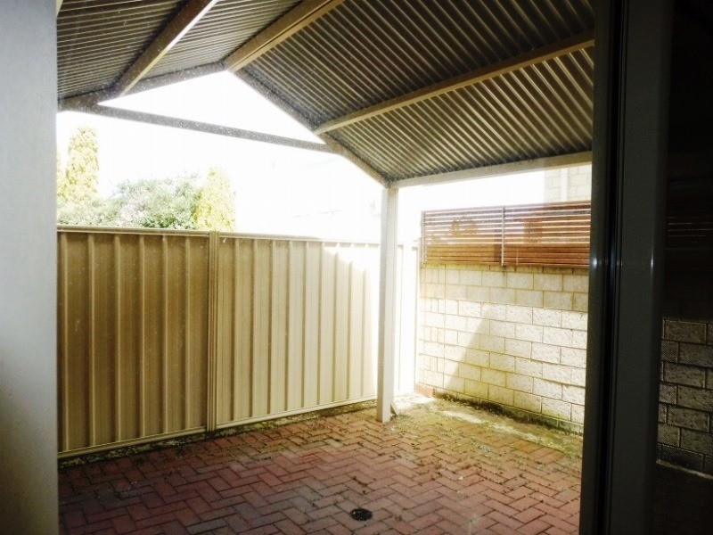 8 Forster Avenue, Lathlain WA 6100