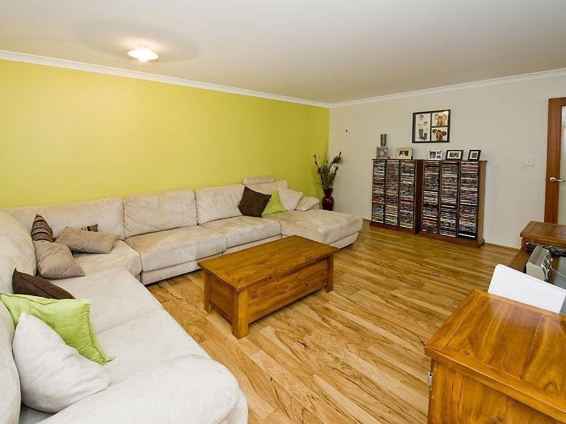 5 Barclay Way, Piara Waters WA 6112