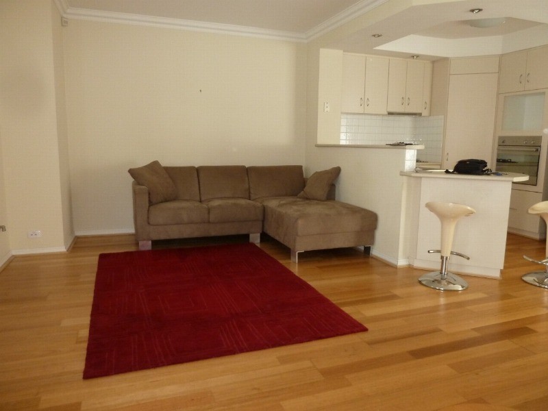 4/25 Brentham Street, Leederville WA 6007