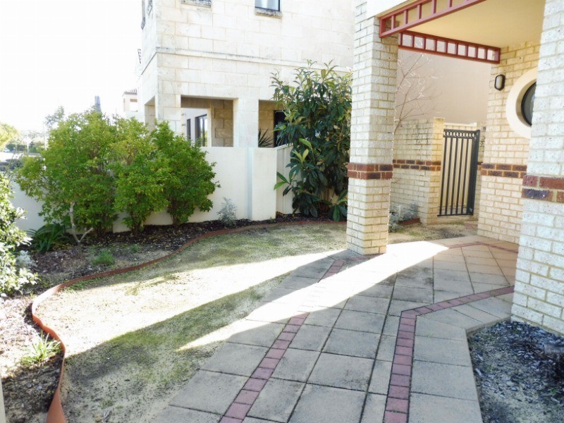 19 Tranby Road, Maylands WA 6051