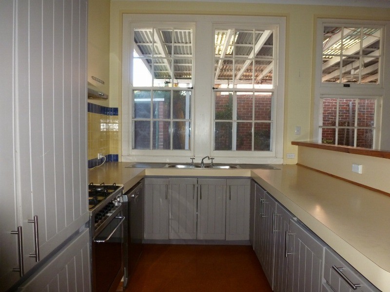 85 Teague Street, Victoria Park WA 6100